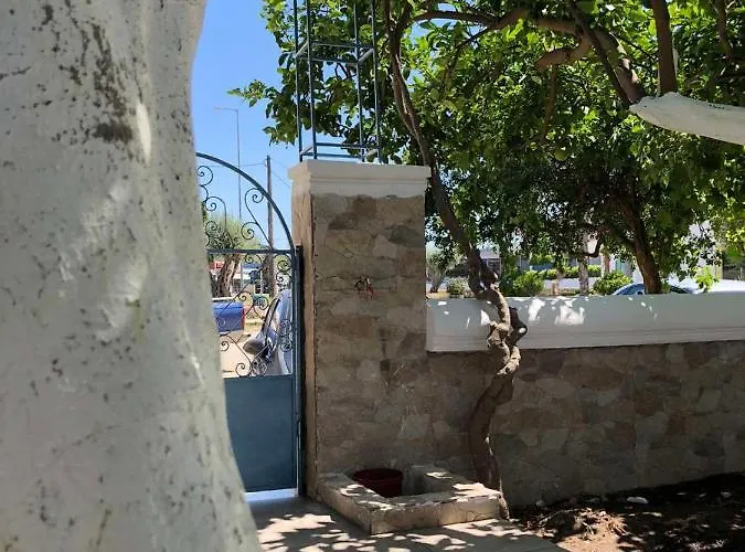 Chrysanthi's Apartmán Faliraki