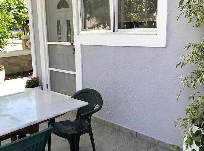 Chrysanthi's * 팔리라키