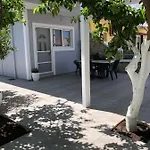 Chrysanthi's Διαμέρισμα Φαληράκι