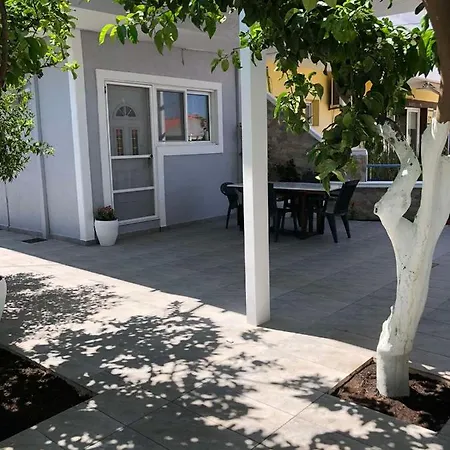 Chrysanthi's Apartment Faliraki