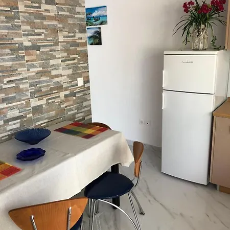 Chrysanthi's Apartment Faliraki